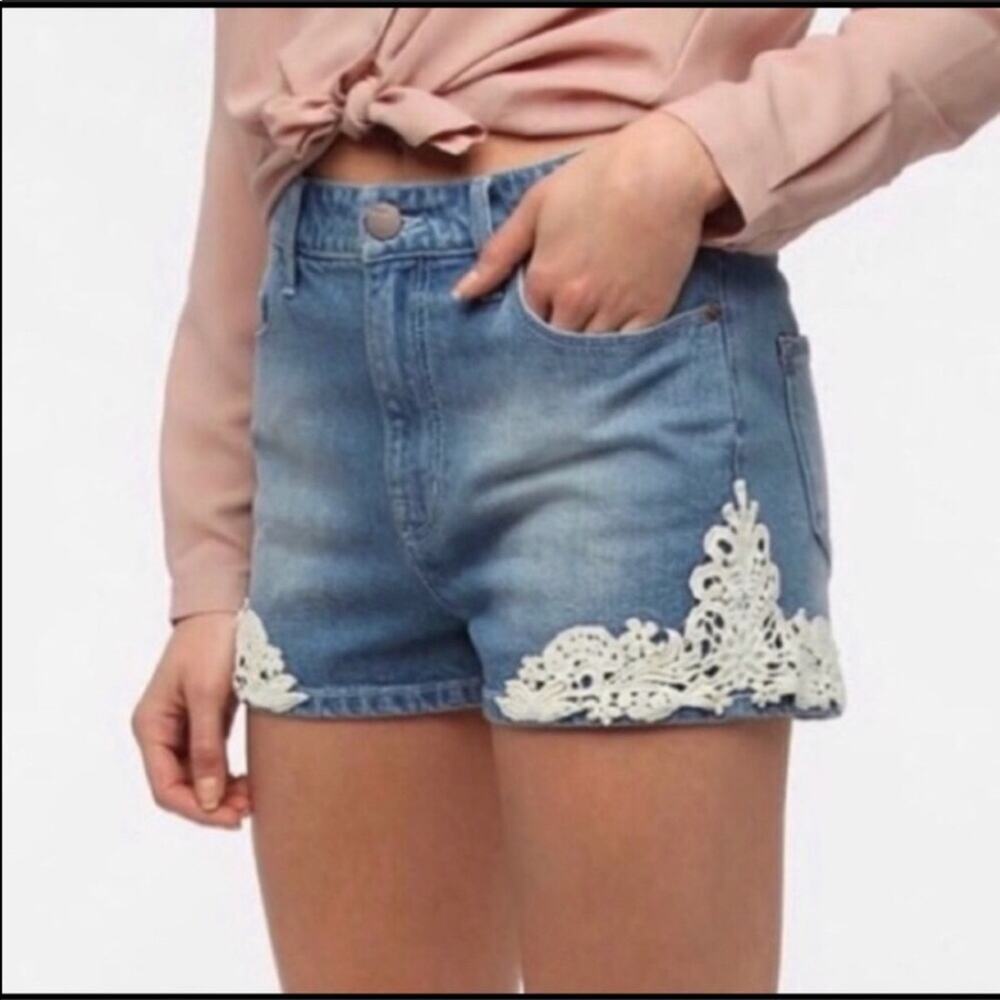 BDG Urban Outfitters High Rise Erin Pocket Shortie